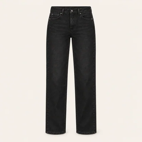 Eigene Stilvorschau: Schwarze gerade Jeans